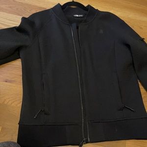 Black bomber north face jacket still in great condition